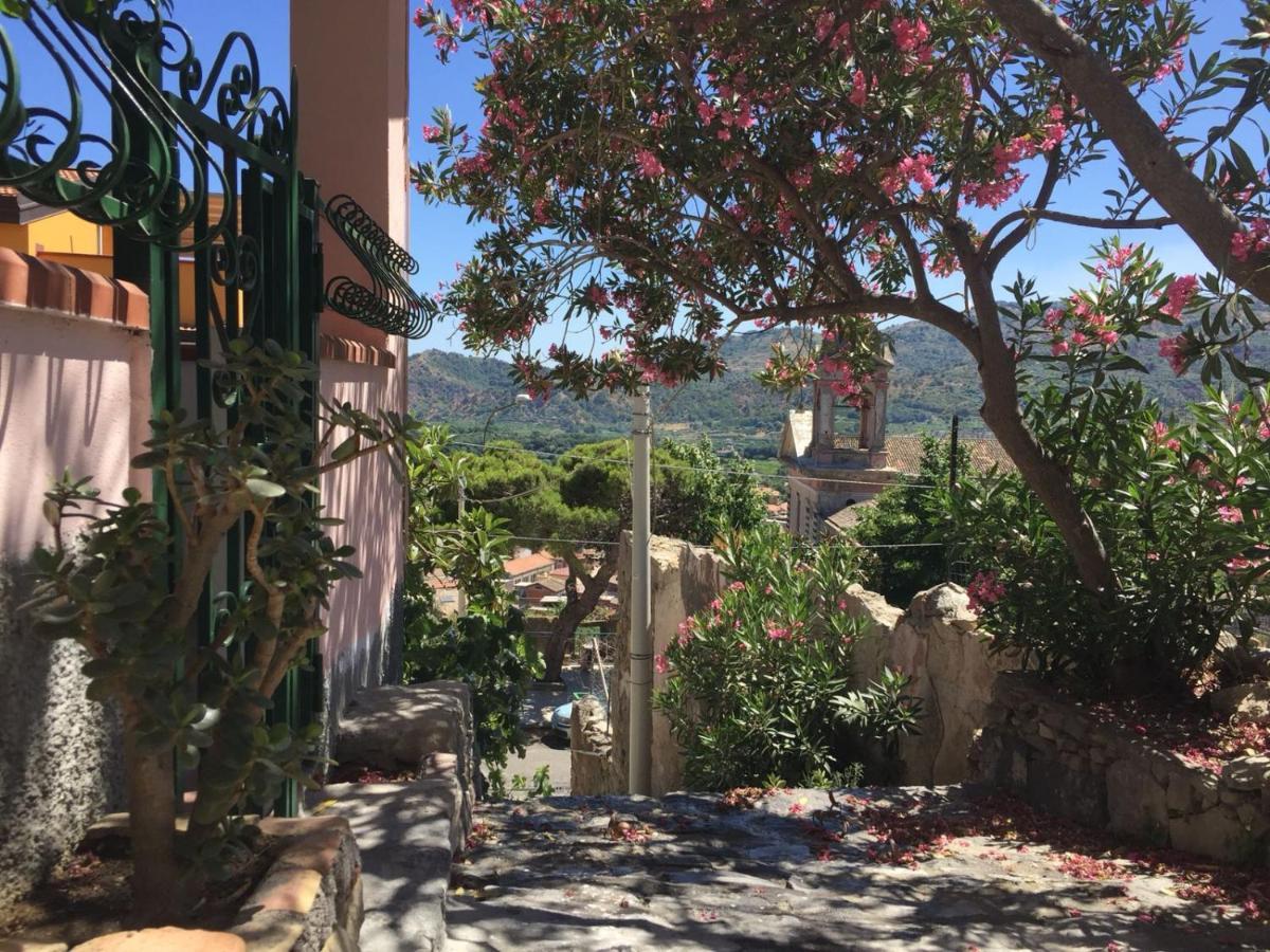 La Casa Del Borgo Cavallaro Gaggi Exterior foto