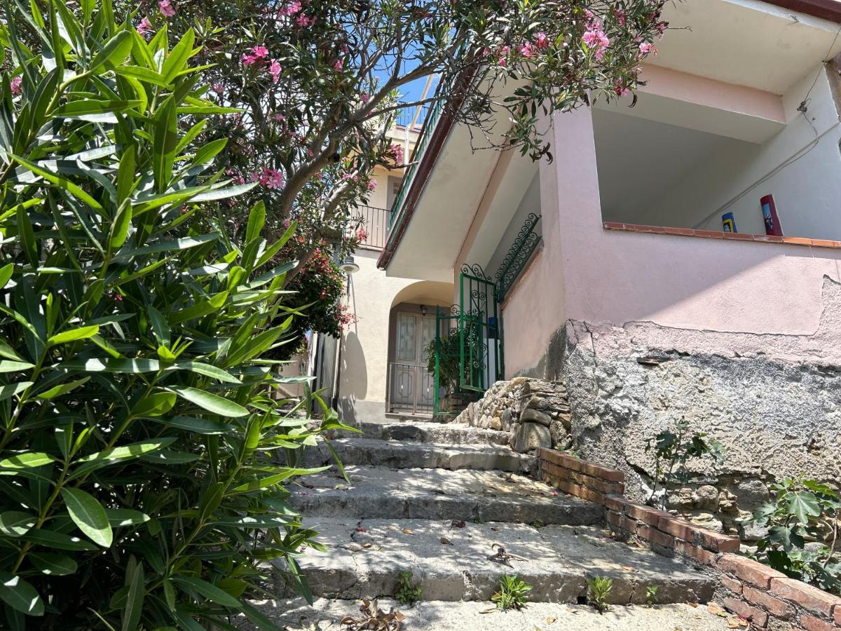 La Casa Del Borgo Cavallaro Gaggi Exterior foto